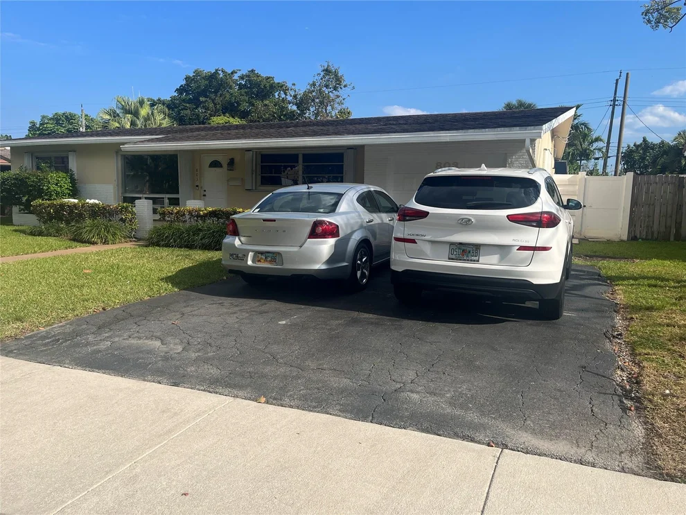 Unit for sale at 803 N Highland Drive, Hollywood, FL 33021
