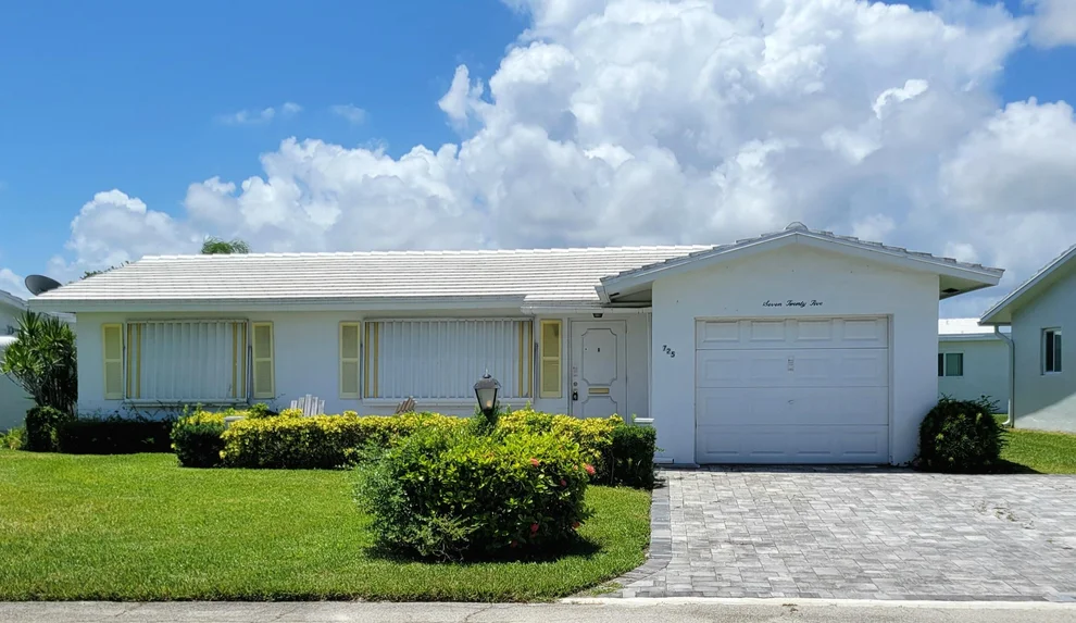 Unit for sale at 725 SW 18th Court, Boynton Beach, FL 33426