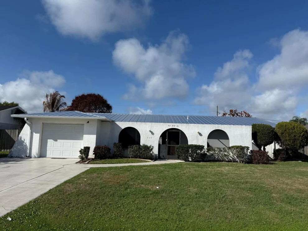 Unit for sale at 434 SE Sunnydale Lane, Port St Lucie, FL 34983