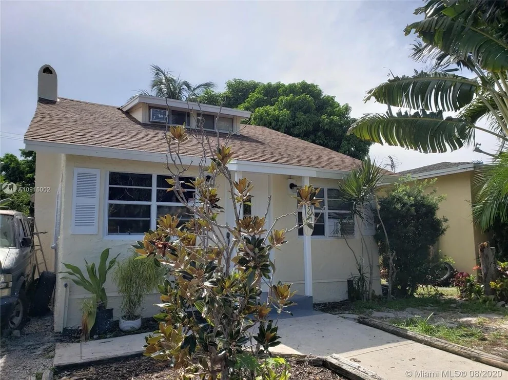 Unit for sale at 925 S L Street, Lake Worth Beach, FL 33460