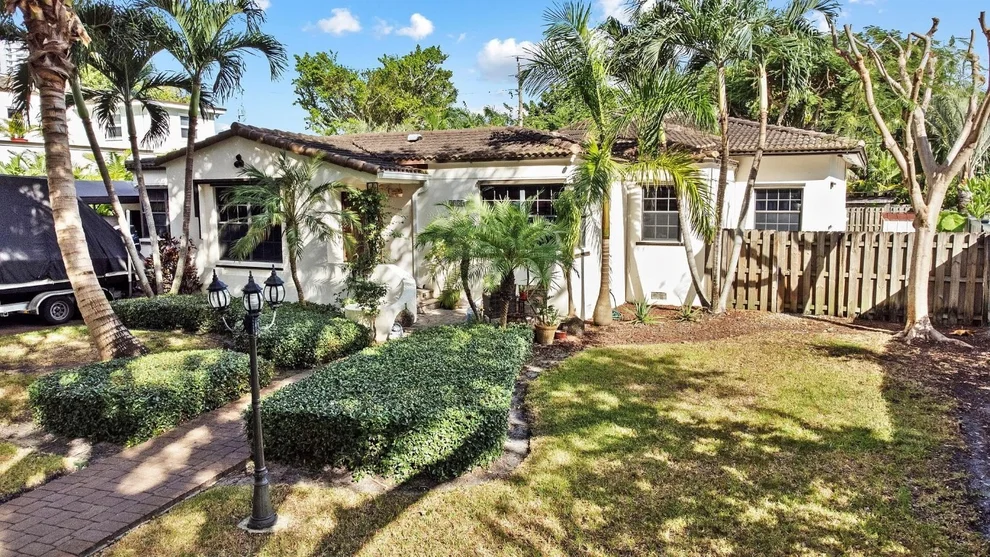 Unit for sale at 1551 Monroe Street, Hollywood, FL 33020