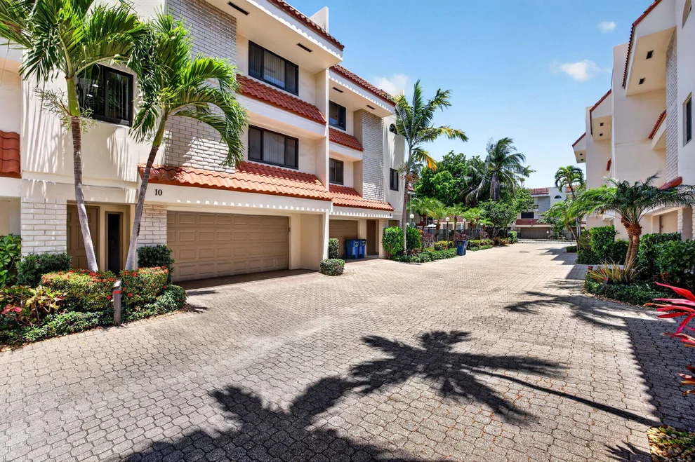 Unit for sale at 1401 NE 9th Street, Fort Lauderdale, FL 33304