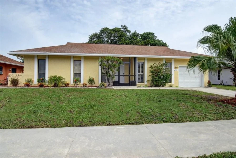 Unit for sale at 14663 Hideaway Lake Lane, Delray Beach, FL 33484