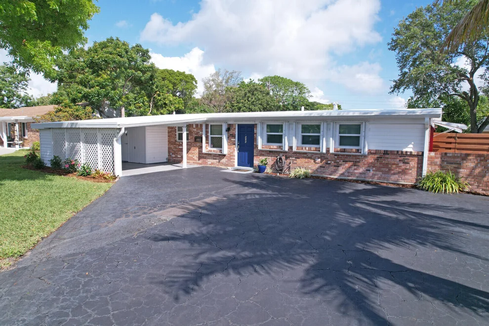 Unit for sale at 825 Northern Drive, Lake Park, FL 33403