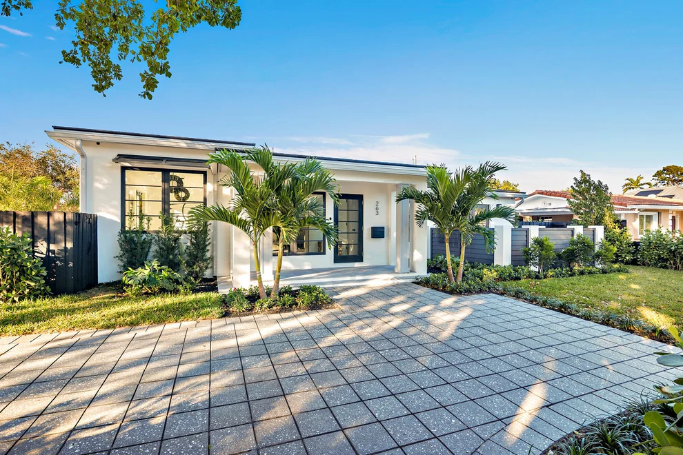 Unit for sale at 263 Alhambra Place, West Palm Beach, FL 33405