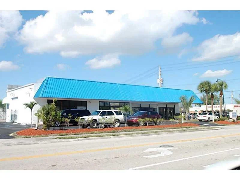 Unit for sale at 15 SE 2nd Avenue, Deerfield Beach, FL 33441