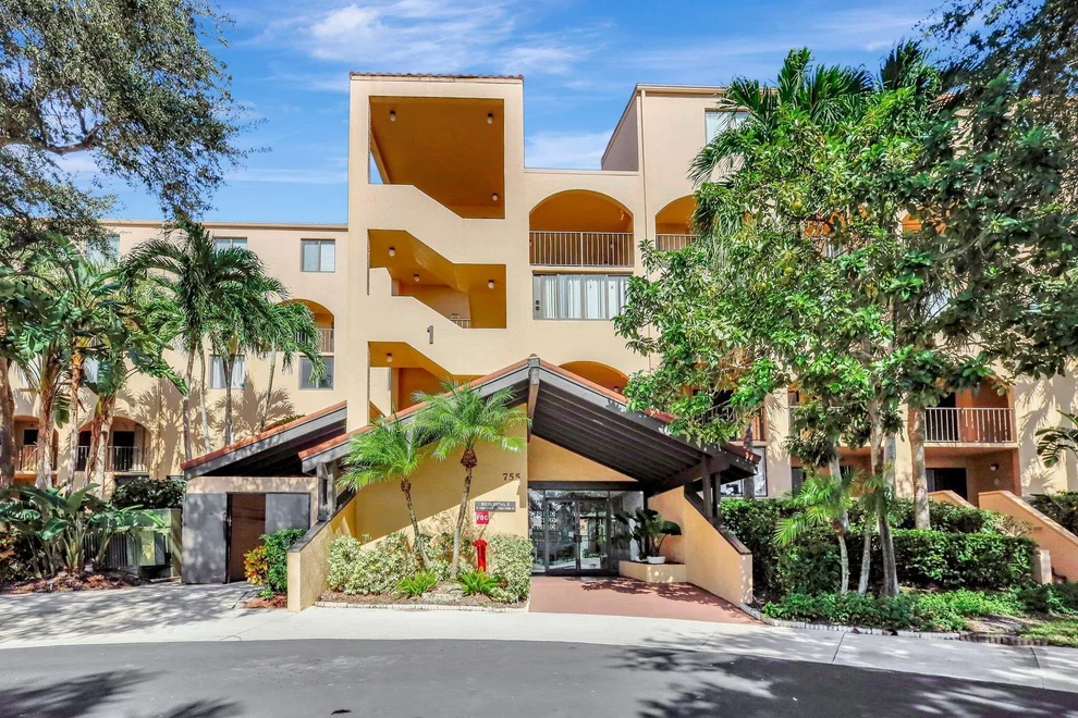 Unit for sale at 755 Dotterel Road, Delray Beach, FL 33444