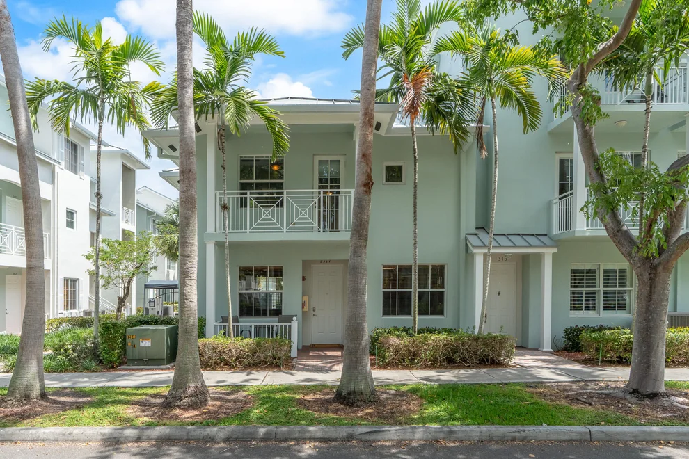 Unit for sale at 1317 SW 4th Street, Fort Lauderdale, FL 33312