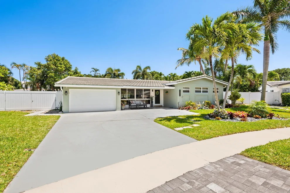 Unit for sale at 2650 NE 50th Street, Lighthouse Point, FL 33064