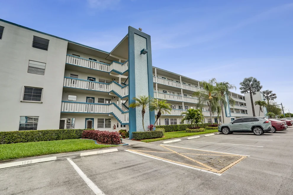 Unit for sale at 1020 Lincoln, Boca Raton, FL 33434