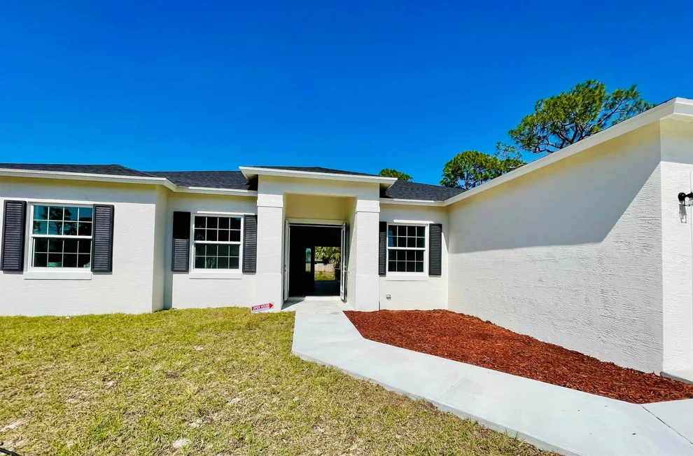 Unit for sale at 18715 90th Street N, The Acreage, FL 33470
