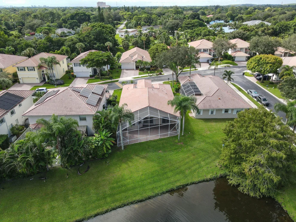 Unit for sale at 148 Hidden Hollow Drive, Palm Beach Gardens, FL 33418