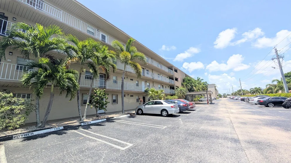 Unit for sale at 330 NE 26th Avenue, Boynton Beach, FL 33435