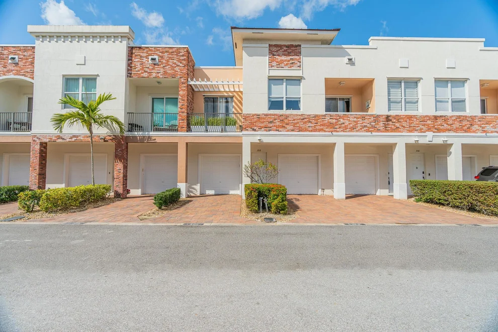 Unit for sale at 10560 SW Stephanie Way, Port St Lucie, FL 34987