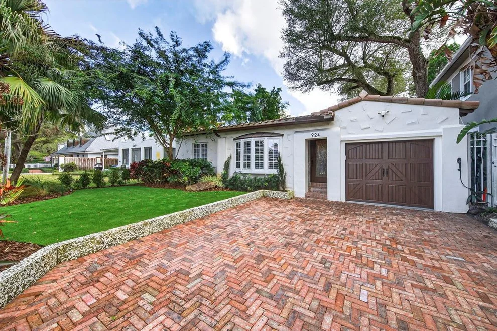 Unit for sale at 924 SE 6th Street, Fort Lauderdale, FL 33301