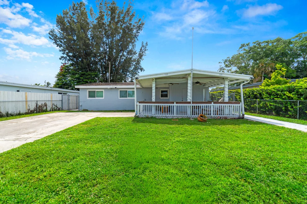Unit for sale at 735 Hibiscus Drive, Royal Palm Beach, FL 33411