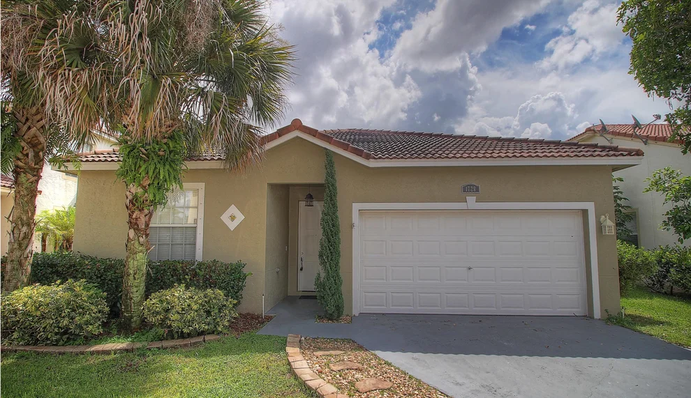 Unit for sale at 1728 Pierside Circle, Wellington, FL 33414