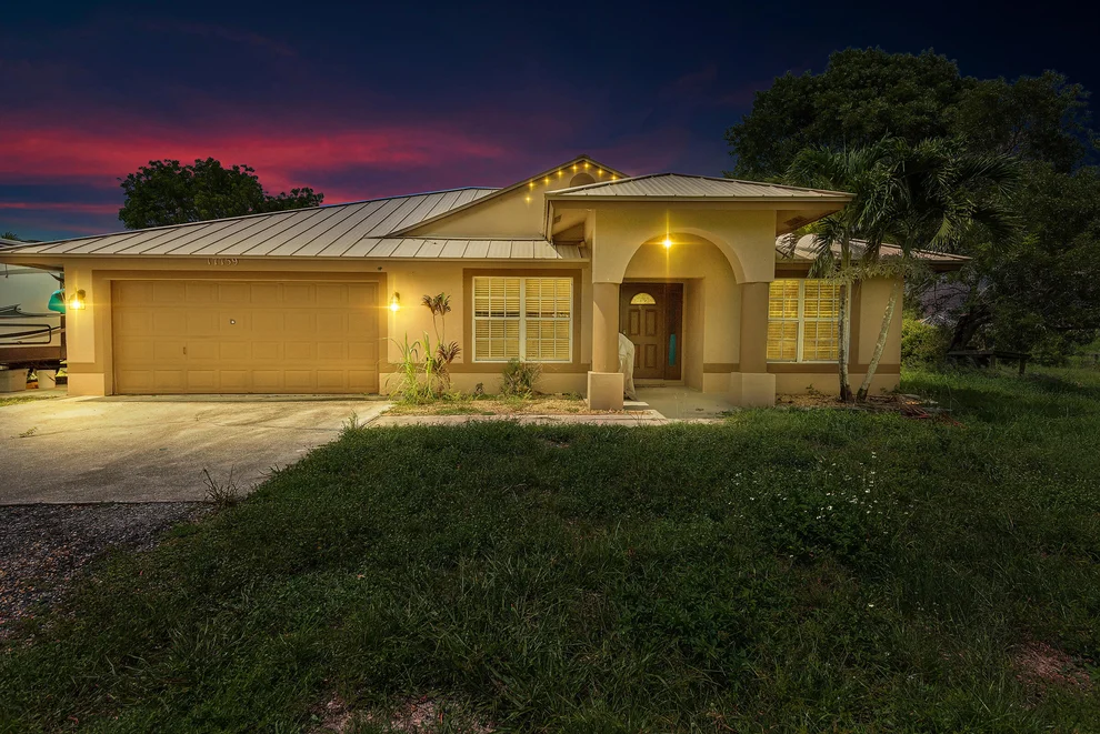 Unit for sale at 17759 37th Place N, The Acreage, FL 33470