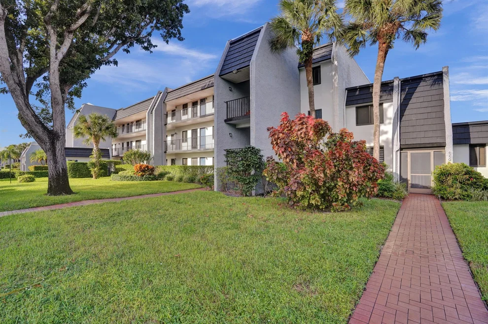Unit for sale at 4248 Deste Court, Lake Worth, FL 33467