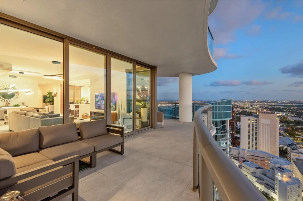 Unit for sale at 100 E Las Olas Boulevard, Fort Lauderdale, FL 33301