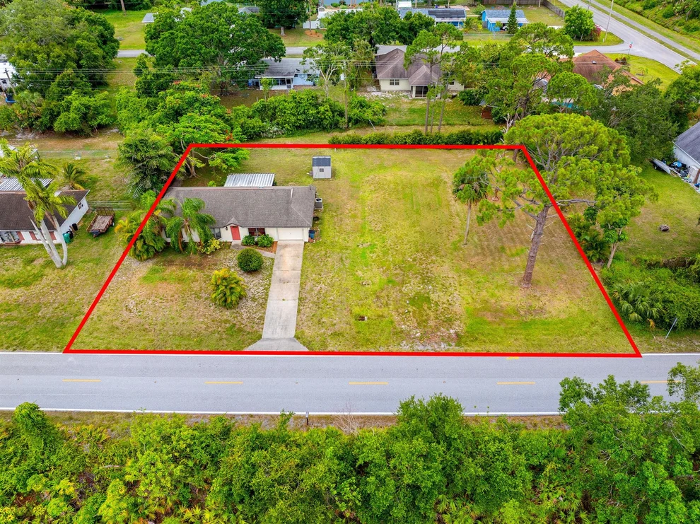 Unit for sale at 7201 North Boulevard, Fort Pierce, FL 34951