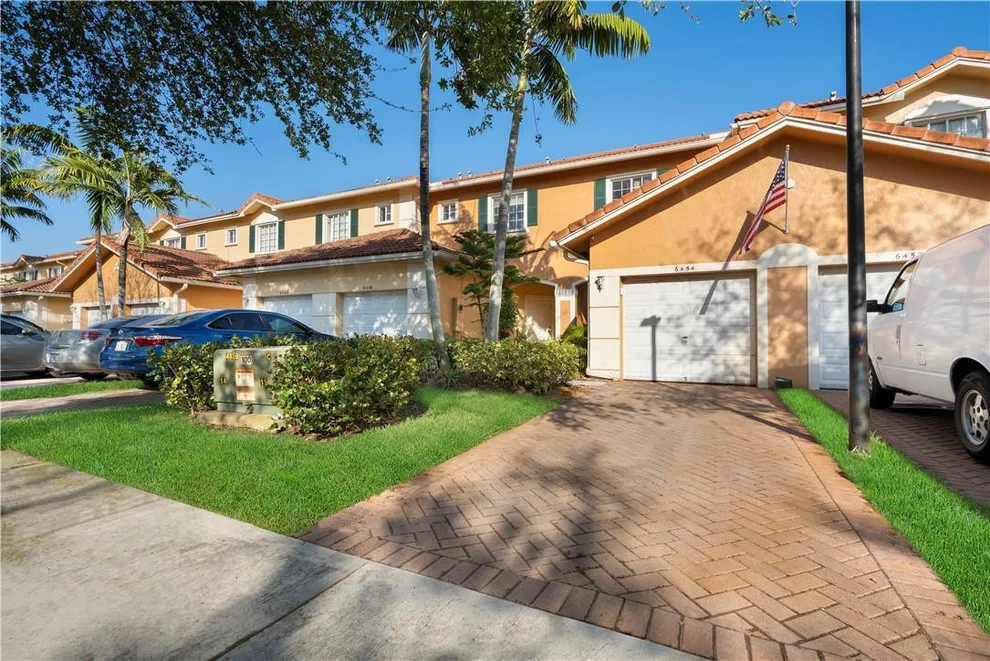 Unit for sale at 6454 Catalina Lane, Tamarac, FL 33321