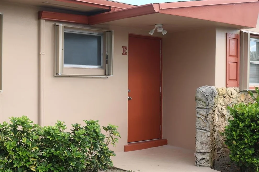 Unit for sale at 2965 Crosley Drive W, West Palm Beach, FL 33415