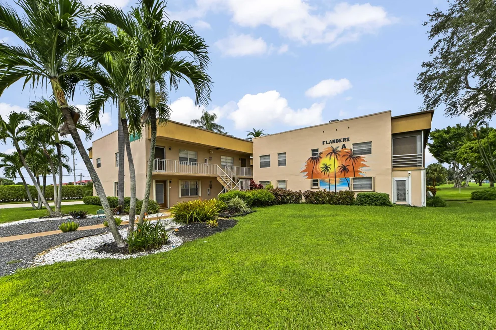 Unit for sale at 20 Flanders A, Delray Beach, FL 33484