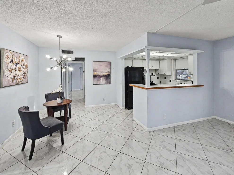 Unit for sale at 259 Windsor L, West Palm Beach, FL 33417