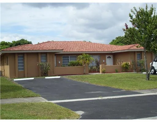 Unit for sale at 11040 NW 39th Street, Coral Springs, FL 33065