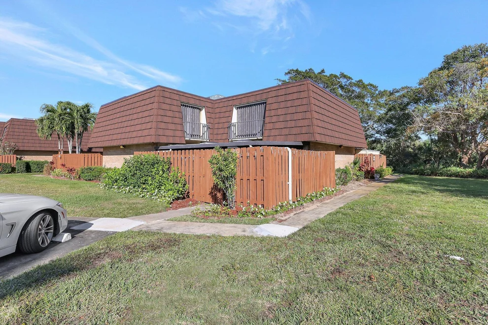 Unit for sale at 5852 SE Riverboat Drive, Stuart, FL 34997