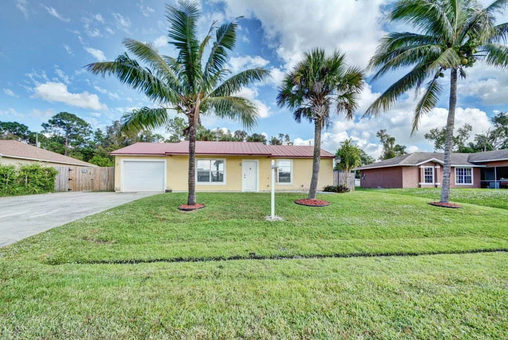 Unit for sale at 1749 SW Gemini Lane, Port St Lucie, FL 34984