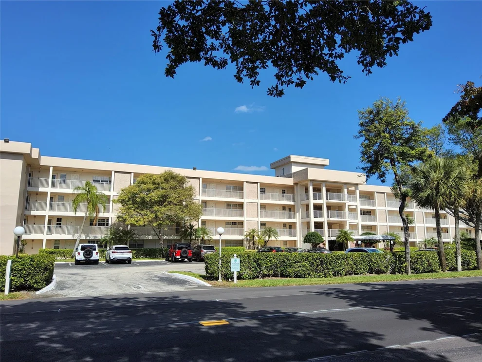 Unit for sale at 3151 S Palm Aire Drive, Pompano Beach, FL 33069