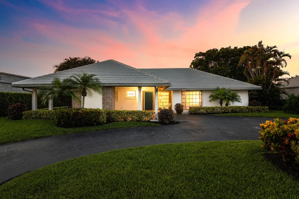 Unit for sale at 367 Villa Drive S, Atlantis, FL 33462