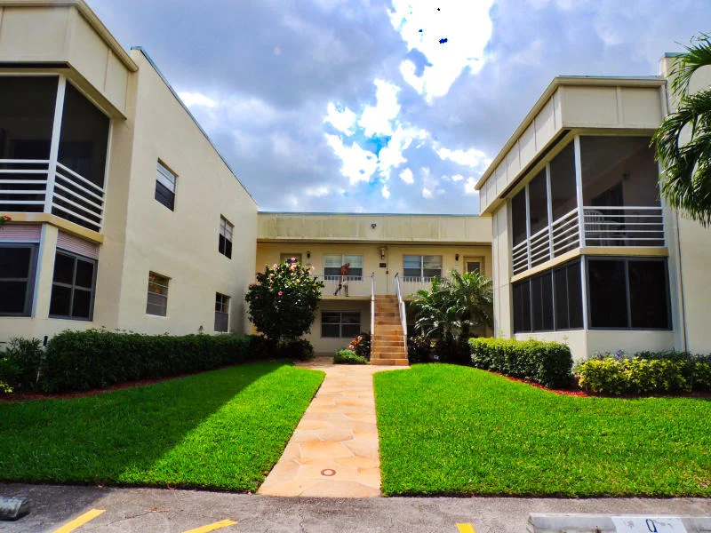 Unit for sale at 689 Normandy Lane O, Delray Beach, FL 33484