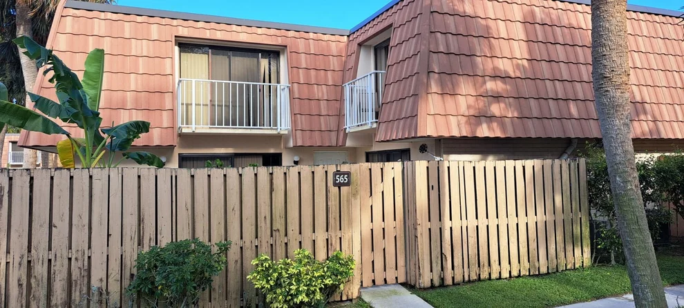Unit for sale at 565 Green Springs Place, West Palm Beach, FL 33409