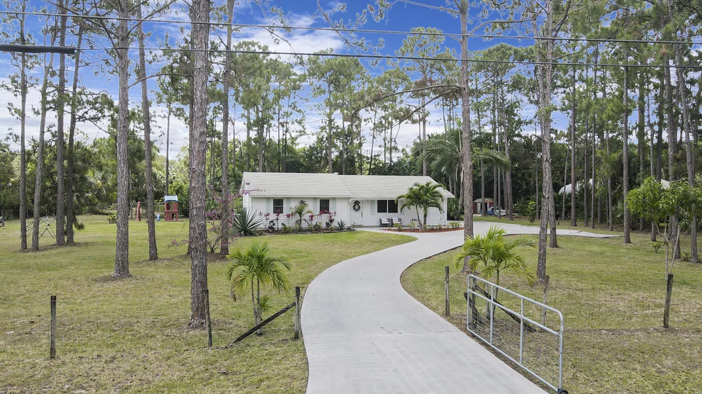 Unit for sale at 13804 158th Street N, Jupiter, FL 33478