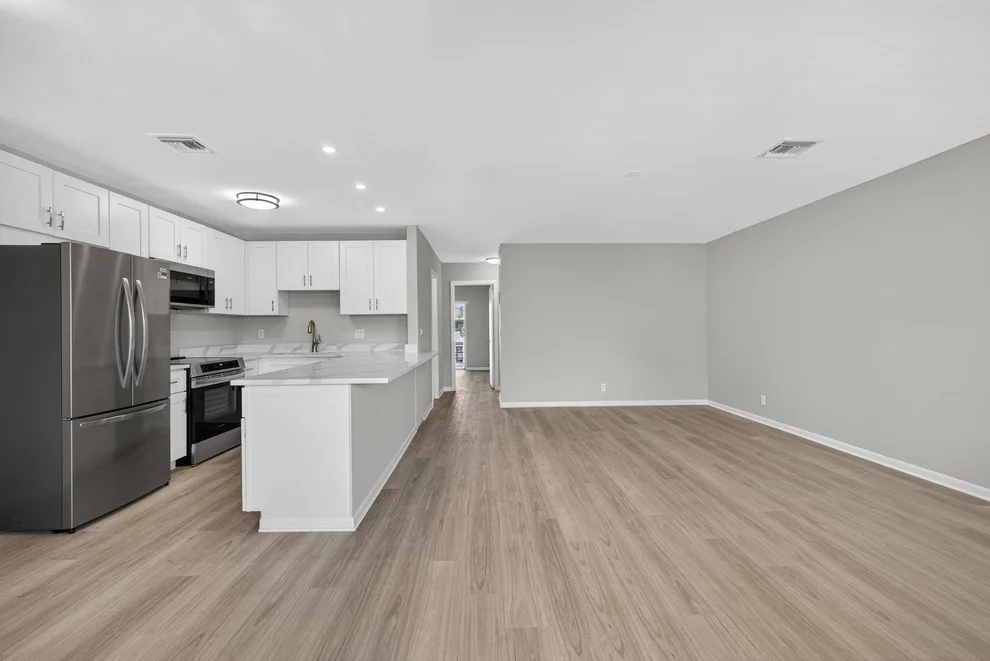 Unit for sale at 42 Easthampton B, West Palm Beach, FL 33417