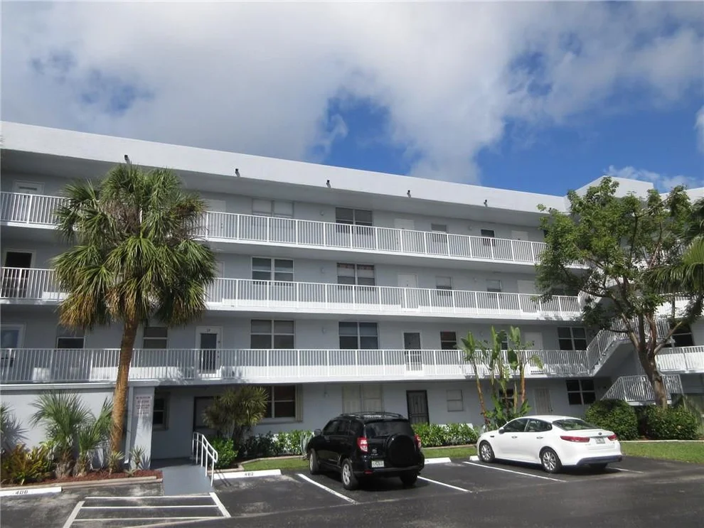 Unit for sale at 113 Royal Park Drive, Oakland Park, FL 33309