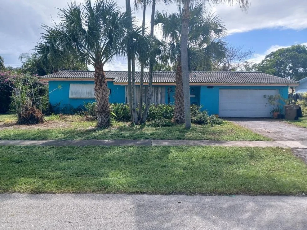 Unit for sale at 500 SE 3rd Place, Deerfield Beach, FL 33441