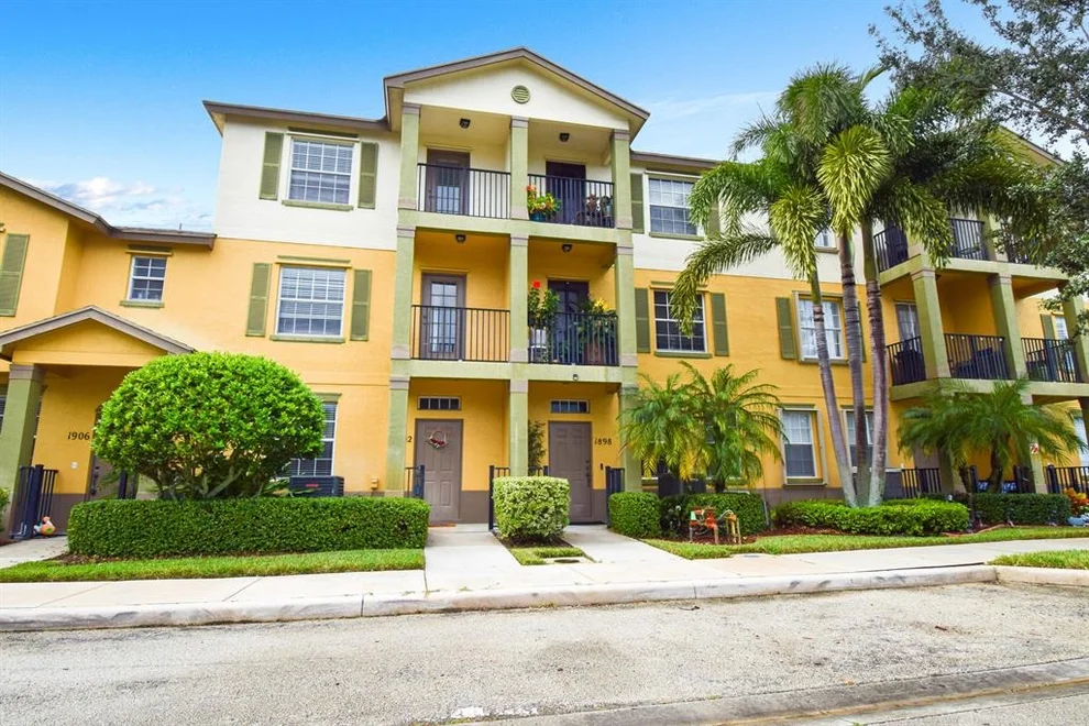Unit for sale at 1902 SE Interlachen Drive, Port St Lucie, FL 34952