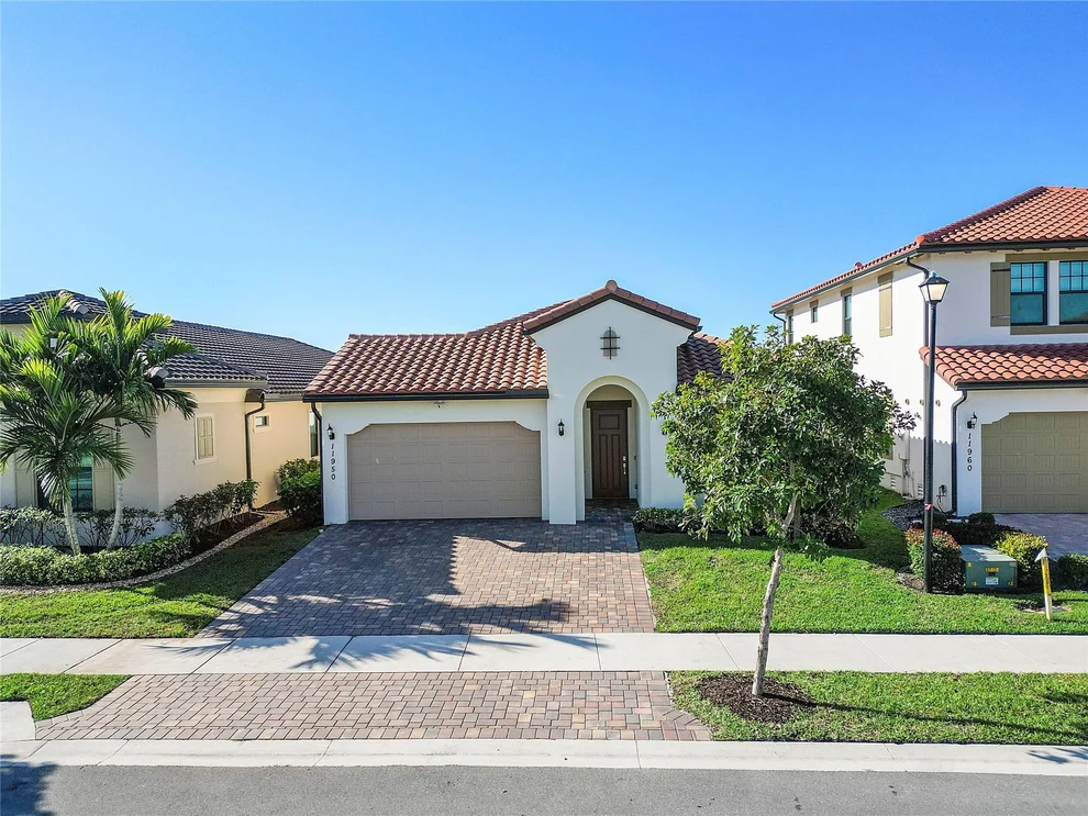 Unit for sale at 11950 N Baypoint Circle, Parkland, FL 33076