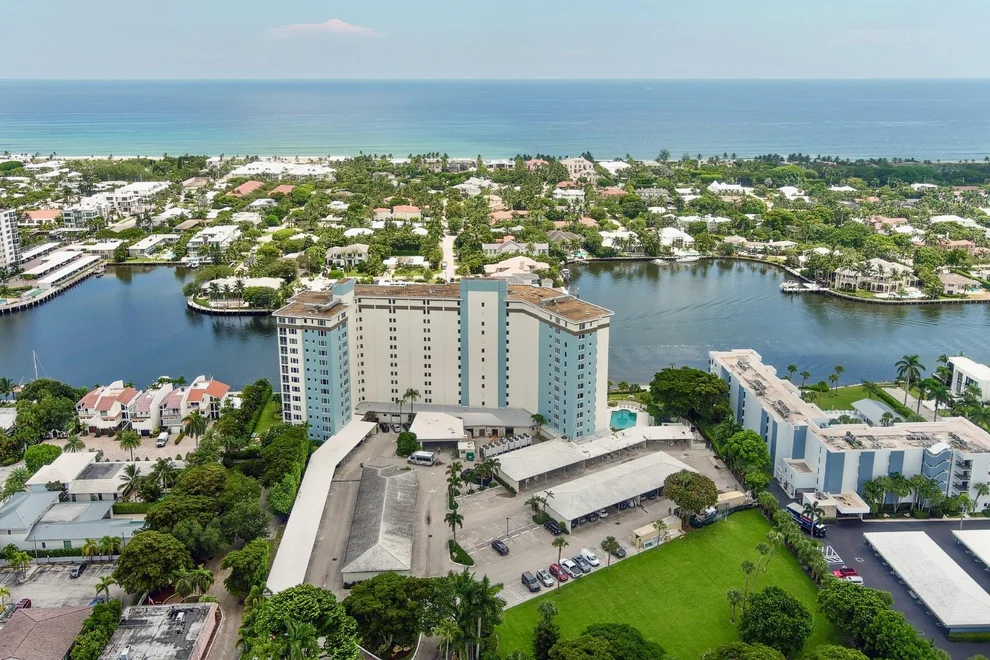 Unit for sale at 555 SE 6th Avenue, Delray Beach, FL 33483