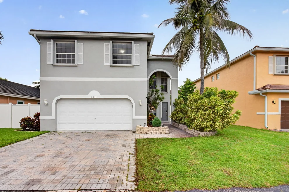 Unit for sale at 2911 E SABLE Circle, Margate, FL 33063