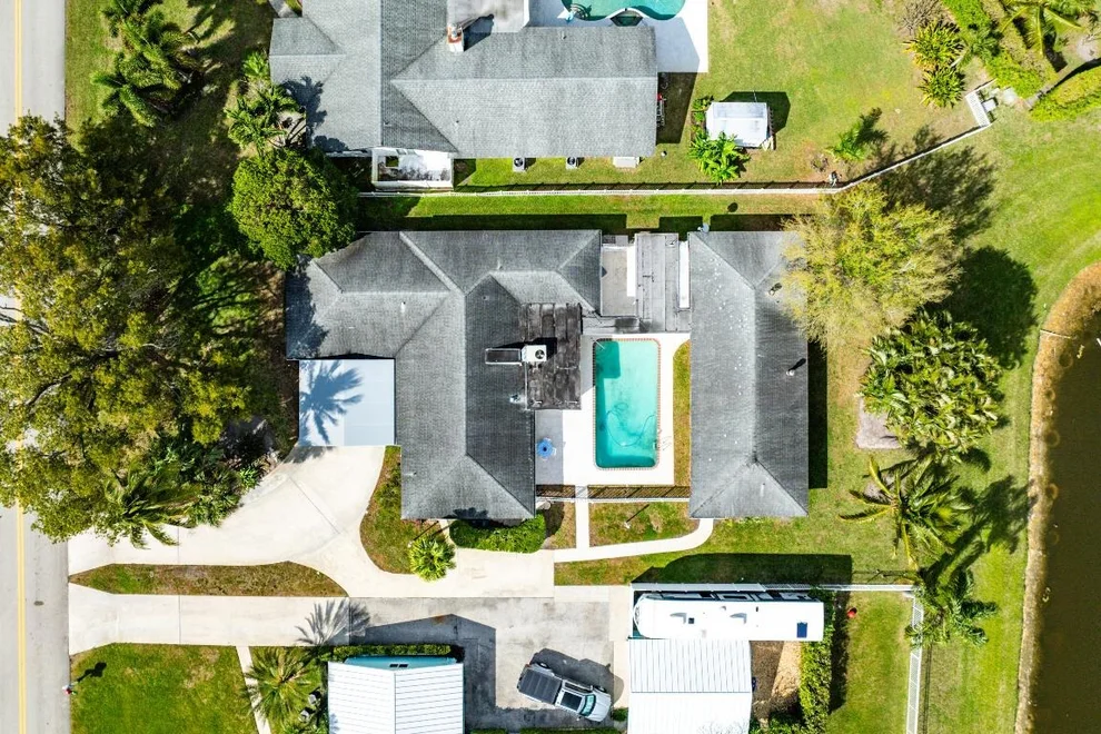 Unit for sale at 4705 Holly Drive, Palm Beach Gardens, FL 33418