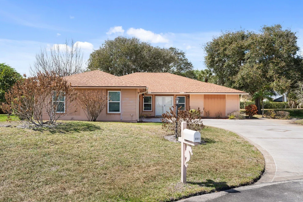 Unit for sale at 6581 SE Nantucket Court, Hobe Sound, FL 33455