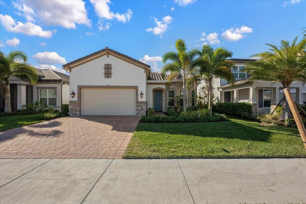Unit for sale at 10366 Northbrook Circle, Palm Beach Gardens, FL 33412