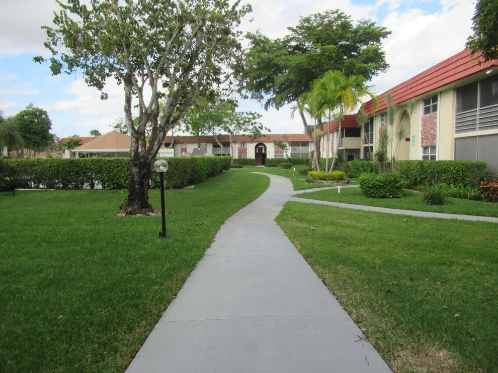 Unit for sale at 22755 SW 66th Avenue, Boca Raton, FL 33428
