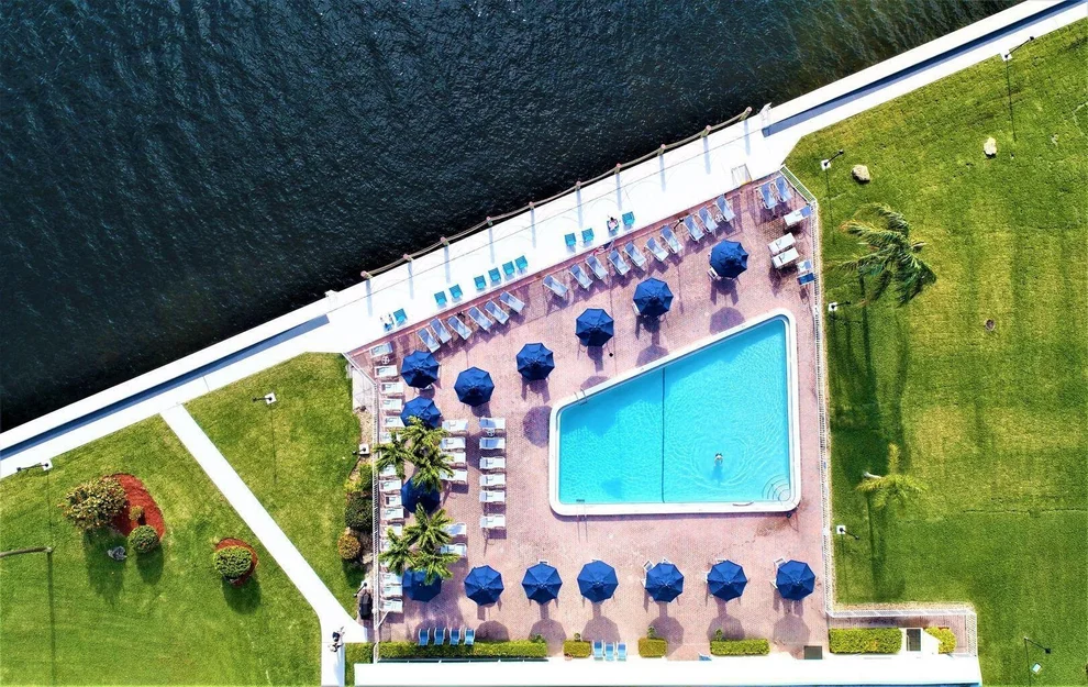 Unit for sale at 29 Colonial Club Drive, Boynton Beach, FL 33435