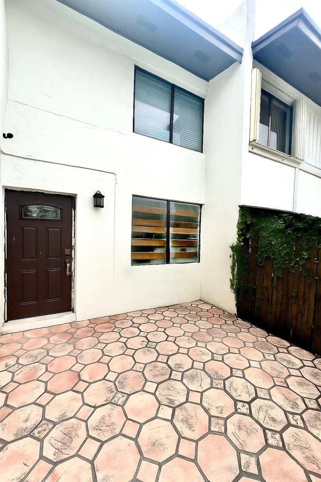 Unit for sale at 7111 SW 111th Place, Miami, FL 33173